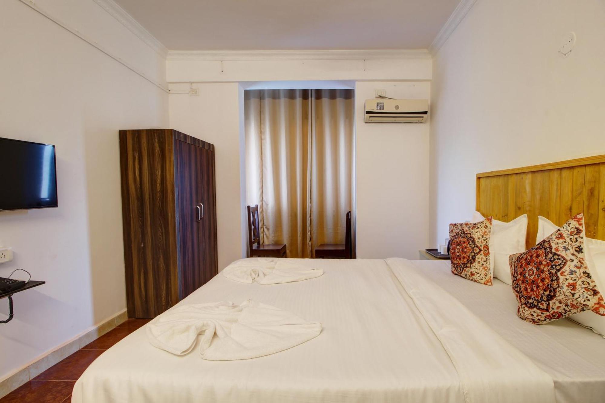 Hotel Pleasure Inn Near Turtle Beach Morjim Manage By Ld Group Of Hospitality Eksteriør billede